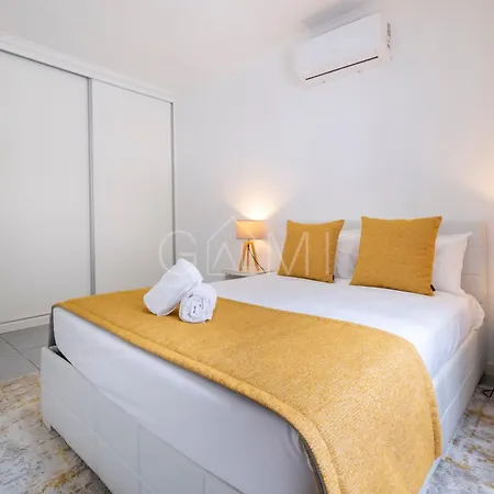 Esterinha's Ocean By Galmi Apartment